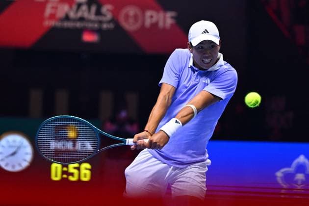 Sport Bilder des Tages NextGen ATP, Tennis Herren Finals First Round - Jeddah Learner Tien (USA) during his first round match at the 2024 NextGen ATP Finals in Jeddah, Saudi Arabia on December 18, 2024. Photo by Corinne Dubreuil ABACAPRESS.COM Jeddah Saudi Arabia  Copyright: xDubreuilxCorinne ABACAx