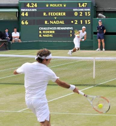 WIMBLEDON TENNIS CHAMPIONSHIPS 2008. 12th DAY 6 7 2008 MENS FINAL ROGER FEDERER V R.NADAL PICTURE DAVID ASHDOWN WIMBLEDON 2008 DMGTCHPDPICT000390029601