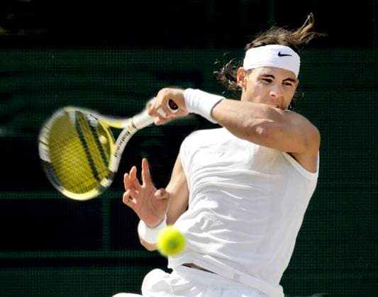 WIMBLEDON TENNIS CHAMPIONSHIPS 2008. 12th DAY 6 7 2008 MENS FINAL ROGER FEDERER V R.NADAL PICTURE DAVID ASHDOWN WIMBLEDON 2008 DMGTCHPDPICT000353837915