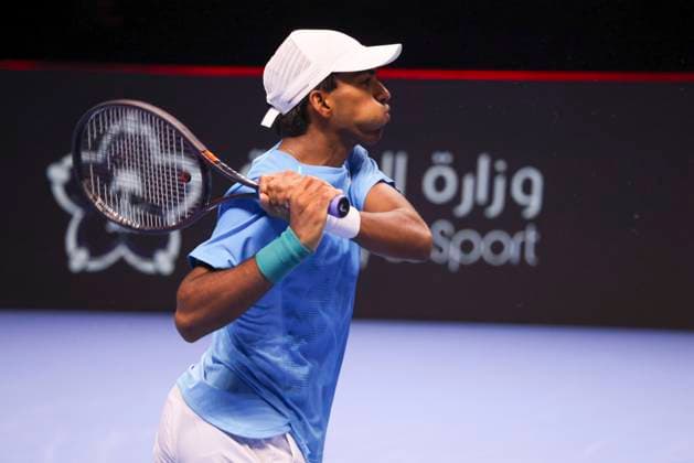(241219) -- JEDDAH, Dec. 19, 2024 -- Nishesh Basavareddy of the United States competes during the round robin match against Shang Juncheng of China at the Next Gen ATP, Tennis Herren Finals tennis tournament in Jeddah, Saudi Arabia, Dec. 19, 2024. ) (SP)SAUDI ARABIA-JEDDAH-TENNIS-NEXT GEN ATP FINALS LuoxChen 