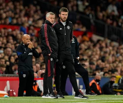 Manchester United, ManU v West Ham United - Carabao Cup - Third Round - Old Trafford September 22, 2021, Manchester, United Kingdom: Manchester, England, 22nd September 2021. Ole Gunnar Solskjaer manager of Manchester United and assistant Michael Carrick look on during the Carabao Cup match at Old Trafford, Manchester. Picture credit should read: Andrew Yates Sportimage Manchester United Kingdom EDITORIAL USE ONLY Copyright: xx ZUMA-20210922_zaf_si1_102.jpg AndrewxYatesx csmphototwo793775