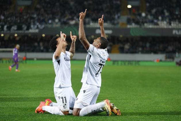 Sport Themen der Woche KW51 (L-R) Kaio Cesar, Gustavo Silva (Vitoria), DECEMBER 19, 2024 - Football Soccer : Gustavo Silva celebrate after his goal with Kaio Cesar during UEFA Europa Conference League league phase matchday 6 between Vitoria SC 1-1 ACF Fiorentina at the Estadio D. Afonso Henriques in Guimaraes, Portugal. Noxthirdxpartyxsales  (276657318)