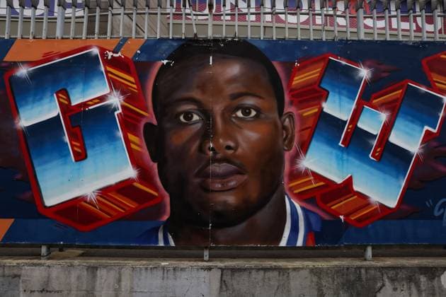 Paris Saint Germain v FC Nantes - Ligue 1 - Le Parc des Princes November 20, 2021, Paris, United Kingdom: Paris, France, 20th November 2021. An image of former player George Weah is seen on the Legends wall outside the stadium prior to the Ligue 1 match at Le Parc des Princes, Paris. Picture credit should read: Jonathan Moscrop Sportimage Paris United Kingdom EDITORIAL USE ONLY Copyright: xx ZUMA-20211120_zaf_si1_310.jpg JonathanxMoscropx csmphototwo827471