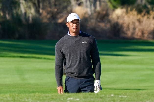 December 20, 2024, Orlando, Florida, USA: Tiger Woods watches his greenside bunker shot on the 18th hole at the PNC Championship Pro-Am at the Ritz-Carlton Golf Club. Orlando USA - ZUMAw109 20241220_fap_w109_005 Copyright: xDebbyxWongx