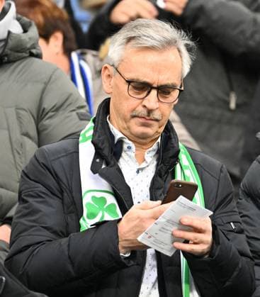 21 12 2024 Soccer Season 2024 2025 2 Soccer Bundesliga 17 Matchday Hamburger SV HSV Hamburg SpVgg Greuther Fürth Kleeblatt Sportfoto Zink xwoxzix DFL regulations prohibit any use of photographs as image sequences and or quasi video only for editorial use Peter Köhr Chairman of the Supervisory Board SpVgg Greuther Fürth