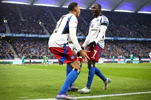 21 12 2024, Soccer 2 Bundesliga 2024 2025, Matchday 17, Hamburger SV SpVgg Greuther Fürth, at Volksparkstadion Hamburg Cheers L R Scorer Davie Selke Hamburg and Jean Luc Dompe Hamburg for the goal to 2 0 DFL and DFB regulations prohibit any use of photographs as image sequences and or quasi video