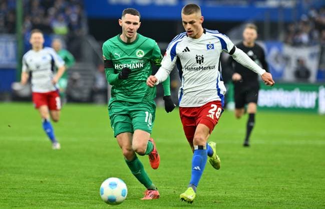 21 12 2024 Soccer Season 2024 2025 2 Soccer Bundesliga 17 Matchday Hamburger SV HSV Hamburg SpVgg Greuther Fürth Kleeblatt Sportfoto Zink xwoxzix DFL regulations prohibit any use of photographs as image sequences and or quasi video only for editorial use Branimir Hrgota 10, SpVgg Greuther Fürth Miro Muheim 28, Hamburger SV HSV