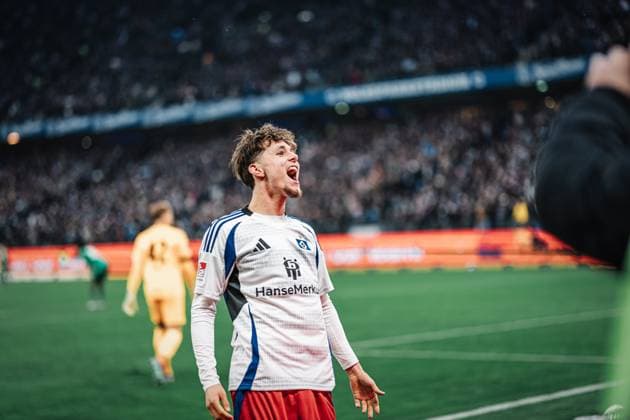 Soccer Men Season 2024 2025 2 Soccer Bundesliga 17 Matchday Hamburger SV vs SpVgg Greuther Fürth 21 12 2024 Otto Emerson Stange 49, HSV scores his first Bundesliga goal and cheers Hamburg Volksparkstadion Hamburg Germany