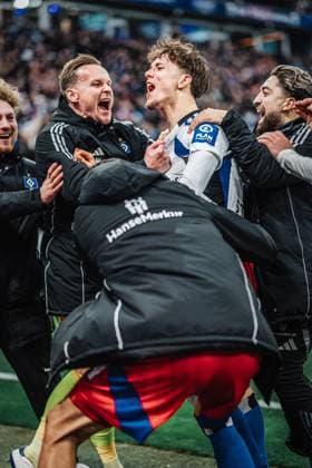 Soccer Men Season 2024 2025 2 Soccer Bundesliga 17 Matchday Hamburger SV vs SpVgg Greuther Fürth 21 12 2024 Otto Emerson Stange 49, HSV scores his first Bundesliga goal and cheers Hamburg Volksparkstadion Hamburg Germany