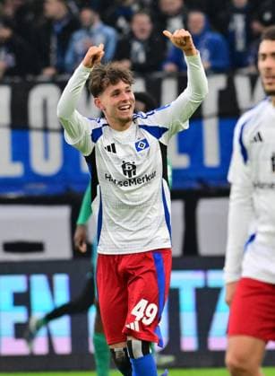 21 12 2024 Soccer Season 2024 2025 2 Soccer Bundesliga 17 Matchday Hamburger SV HSV Hamburg SpVgg Greuther Fürth Kleeblatt Sportfoto Zink MeZi xmexzix DFL regulations prohibit any use of photographs as image sequences and or quasi video only for editorial use Torjubel Jubel Freude nach Treffer Torschuß zum 5 0 durch Otto Emerson Stange 49, Hamburger SV HSV