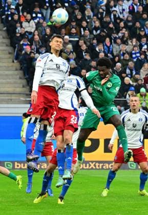 21 12 2024 Soccer Season 2024 2025 2 Soccer Bundesliga 17 Matchday Hamburger SV HSV Hamburg SpVgg Greuther Fürth Kleeblatt Sportfoto Zink MeZi xmexzix DFL regulations prohibit any use of photographs as image sequences and or quasi video only for editorial use Davie Selke 27, Hamburger SV HSV Gideon Jung 23, SpVgg Greuther Fürth