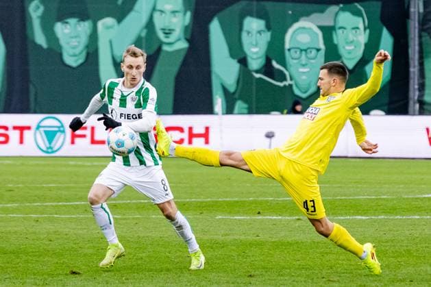 Soccer Men 2 Bundesliga 17 Matchday Season 2024 2025 SC Preußen Münster vs SSV Ulm 1846 Soccer 21 12 2024 8 Joshua Mees SC Preußen Münster , 43 Romario Rösch SSV Ulm 1846 Soccer DFL regulations prohibit any use of photographs as image sequences and or quasi video Münster Preußenstadion Nordrheinwestfalen Germany