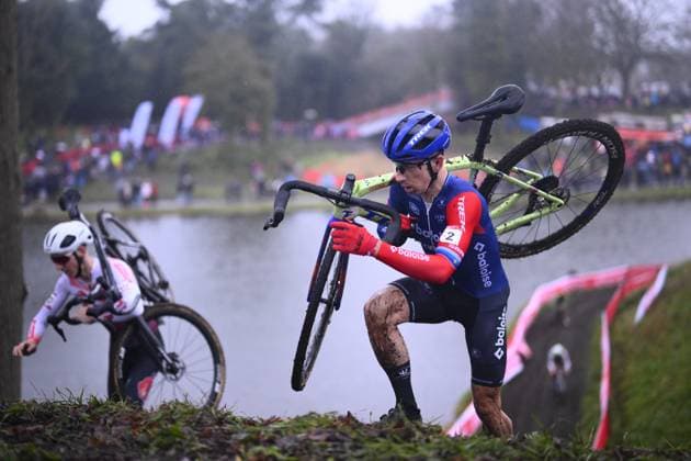 UCI Cyclocross World Cup Hulst 2024 HULST, THE NETHERLANDS - DECEMBER 21 : during the 5th leg of the UCI Cyclocross World Cup series 2024-2025 in Hulst, The Netherlands, 21 12 2024 Hulst The Netherlands  Copyright: xGvgx