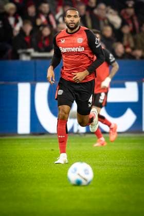 DFL1, Bayer 04 Leverkusen SC Freiburg, 21 12 2024 Jonathan Tah Bayer 04 Leverkusen, 4 Bayer 04 Leverkusen SC Freiburg on matchday 15 of Bundesliga 1 on 21 12 2024 at the BayArena in Leverkusen THE DFL REGULATIONS PROHIBIT ANY USE OF PHOTOS AS PICTURE SEQUENCES AND OR QUASI VIDEO Copyright: xBEAUTIFULxSPORTS AxelxKohringx