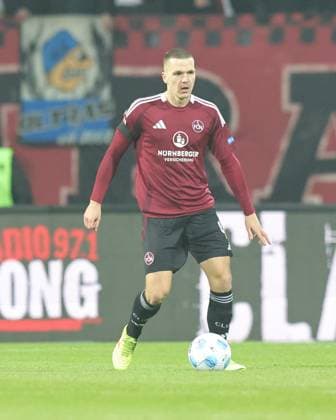 21 12 2024 Soccer Season 2024 2025 2 Soccer Bundesliga 17 Matchday 1 FC Nürnberg FCN Club Eintracht Braunschweig EBS BTSV Sportfoto Zink DaMa xdaxmax DFL regulations prohibit any use of photographs as image sequences and or quasi video only for editorial use Ondrej Karafiat 44, 1 FC Nürnberg FCN