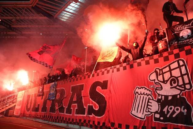 21 12 2024 Soccer Season 2024 2025 2 Soccer Bundesliga 17 Matchday 1 FC Nürnberg FCN Club Eintracht Braunschweig EBS BTSV Sportfoto Zink DaMa xdaxmax DFL regulations prohibit any use of photographs as image sequences and or quasi video only for editorial use Symbolbild Symbolfoto Feature Impression Clubfan Clubfans FCN Fans Fans Fans with Pyrotechnics Pyro Bengalfackel Bengalfackeln Smoke