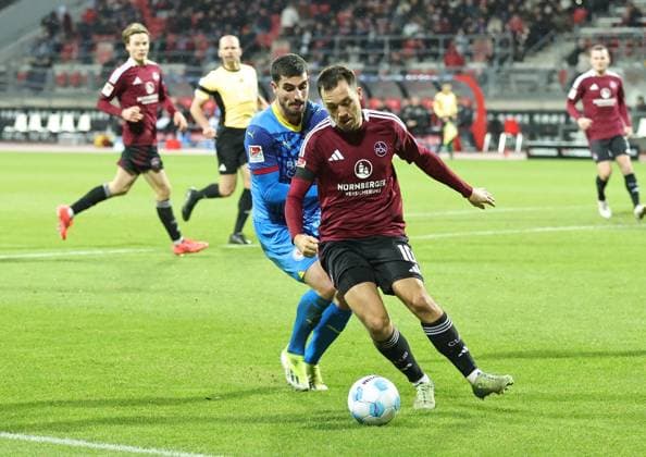 21 12 2024 Soccer Season 2024 2025 2 Soccer Bundesliga 17 Matchday 1 FC Nürnberg FCN Club Eintracht Braunschweig EBS BTSV Sportfoto Zink DaMa xdaxmax DFL regulations prohibit any use of photographs as image sequences and or quasi video only for editorial use Julian Justvan 10, 1 FC Nürnberg FCN
