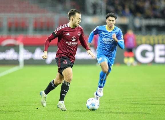 21 12 2024 Soccer Season 2024 2025 2 Soccer Bundesliga 17 Matchday 1 FC Nürnberg FCN Club Eintracht Braunschweig EBS BTSV Sportfoto Zink DaMa xdaxmax DFL regulations prohibit any use of photographs as image sequences and or quasi video only for editorial use Julian Justvan 10, 1 FC Nürnberg FCN
