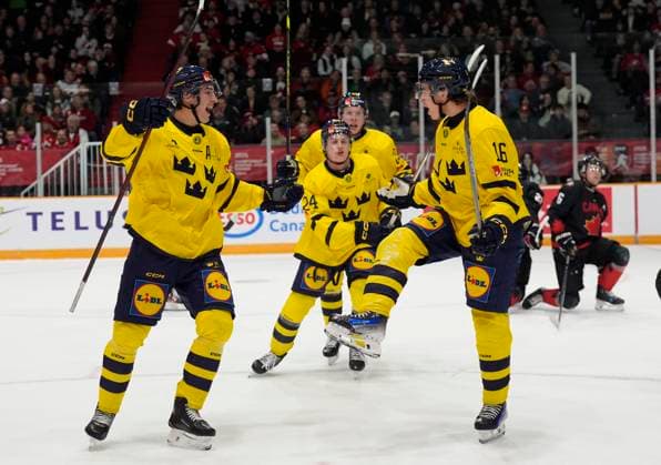 December 21, 2024, Ottawa, On, Canada: Sweden forward Felix Unger Sorum, right, celebrates his goal with teammate forward David Edstrom, left, during first period IIHF World Junior Hockey Championship pre-tournament action, Saturday, Dec. 21, 2024 in Ottawa. David Edstrom Felix Unger Sorum - ZUMAc35_ 20241221_zaf_c35_028 Copyright: xAdrianxWyldx