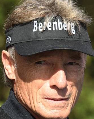 2024 PNC Championship in Orlando, Florida - 21 Dec Bernhard Langer waits to hit his tee shot on the first hole during the first round of the 2024 PNC Championship at the Ritz-Carlton Golf Club in Orlando, Florida. Orlando United States Copyright: xPaulxHennessyx xSOPAxImagesx 12212024_PHH_PNC_01