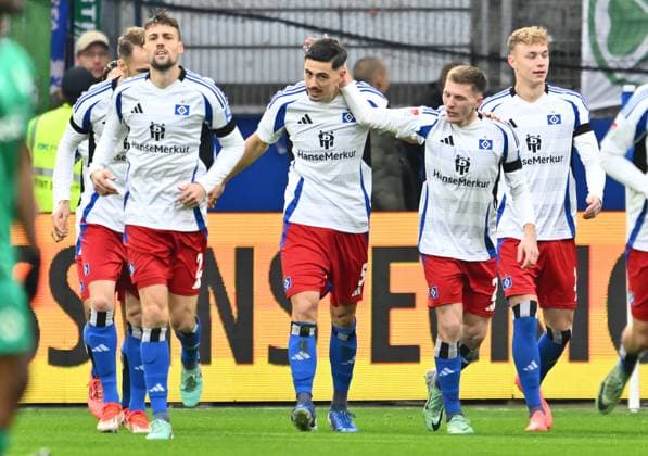 21 12 2024 Soccer Season 2024 2025 2 Soccer Bundesliga 17 Matchday Hamburger SV HSV Hamburg SpVgg Greuther Fürth Kleeblatt Sportfoto Zink xwoxzix DFL regulations prohibit any use of photographs as image sequences and or quasi video only for editorial use Torjubel Jubel Freude nach Treffer Tor Torschuß zum 1 0 durch Dennis Hadzikadunic 5, Hamburger SV HSV