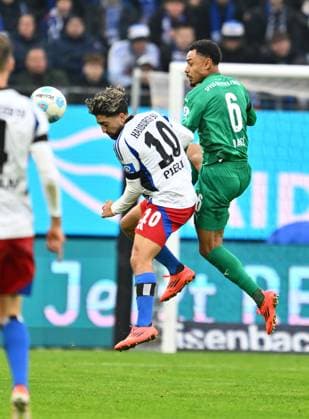 21 12 2024 Soccer Season 2024 2025 2 Soccer Bundesliga 17 Matchday Hamburger SV HSV Hamburg SpVgg Greuther Fürth Kleeblatt Sportfoto Zink xwoxzix DFL regulations prohibit any use of photographs as image sequences and or quasi video only for editorial use Immanuel Pherai 10, Hamburger SV HSV Sacha Banse Bansé 6, SpVgg Greuther Fürth