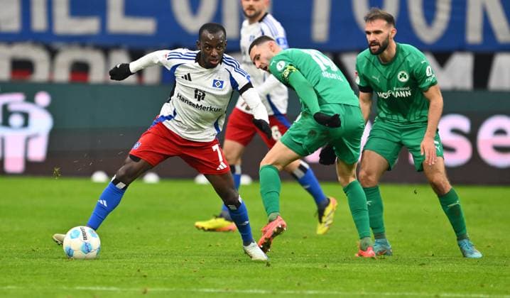 21 12 2024 Soccer Season 2024 2025 2 Soccer Bundesliga 17 Matchday Hamburger SV HSV Hamburg SpVgg Greuther Fürth Kleeblatt Sportfoto Zink xwoxzix DFL regulations prohibit any use of photographs as image sequences and or quasi video only for editorial use Immanuel Pherai 10, Hamburger SV HSV Branimir Hrgota 10, SpVgg Greuther Fürth Simon Asta 2, SpVgg Greuther Fürth
