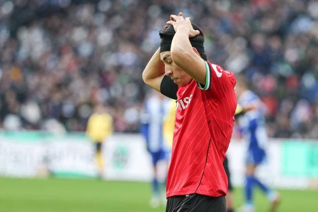 2 Bundesliga Hannover 06 Hertha BSC Berlin on 22 12 2024 at the HDI Arena in Hannover Hyunju Lee Hannover 11 dissatisfied, disappointed, disappointed, dejected MH