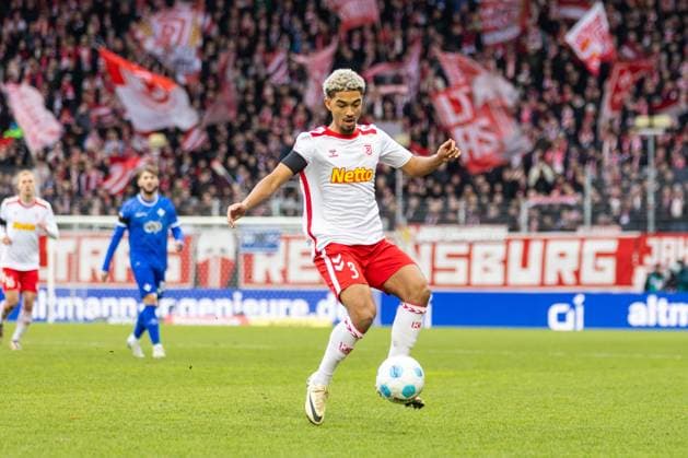 22 12 2024, Soccer, GER, Season, 2 Liga, Season 2024 2025, 17 Matchday, SSV Jahn Regensburg SV Darmstadt 98 Bryan Hein SSV Jahn DFL REGULATIONS PROHIBIT ANY USE OF PHOTOGRAPHS AS IMAGE SEQUENCES AND OR QUASI VIDEO Regensburg Bayern Germany Jahnstadion Regensburg