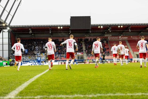 22 12 2024, Soccer, GER, Season, 2 Liga, Season 2024 2025, 17 Matchday, SSV Jahn Regensburg SV Darmstadt 98 Cheering after the 1 0 by Kai Pröger SSV Jahn Regensburg DFL REGULATIONS PROHIBIT ANY USE OF PHOTOGRAPHS AS IMAGE SEQUENCES AND OR QUASI VIDEO Regensburg Bayern Germany Jahnstadion Regensburg