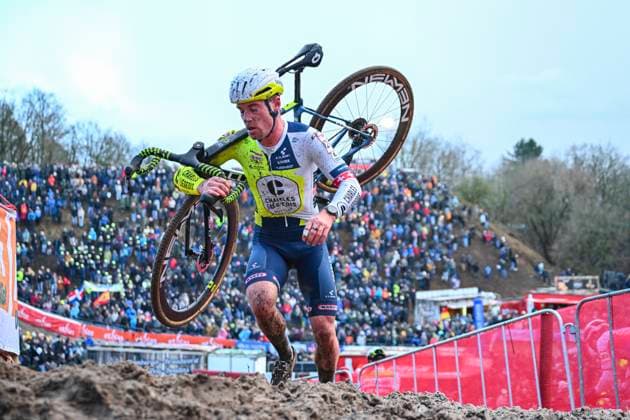 UCI World Cup Zonhoven ZONHOVEN, BELGIUM - DECEMBER 22 : Kuhn Kevin (SUI) of Charles Liegois Roastery CX in action pictured during the UCI Zonhoven World Cup on December 22, 2024 in Zonhoven, Belgium, 22 12 2024 Zonhoven Belgium  Copyright: xBillyxCeustersx