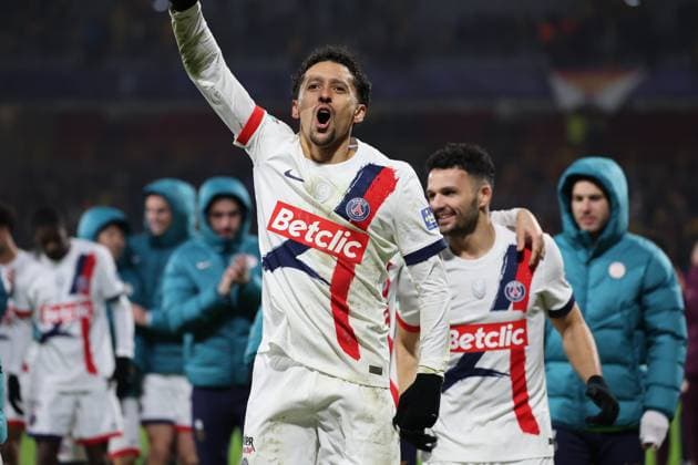 FOOTBALL : RC Lens vs Paris Saint-Germain - Coupe de France 32e de finale - 22 12 2024 Joie des joueurs du PSG apres la victoire aux tirs au but lors du match RC Lens - Paris Saint-Germain, Coupe de France 32e de finale, stade Bollaert-Delelis, le 22 dÃ cembre 2024  Copyright: xLaurentxSANSONx xPsnewZx