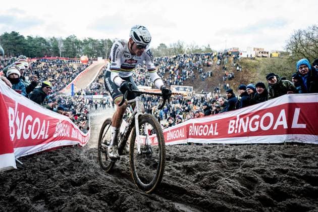 UCI Cyclocross World Cup Zonhoven 2024 ZONHOVEN, BELGIUM - DECEMBER 22 : Van Der Poel Mathieu (NED) of Alpecin - Deceuninck in action pictured during the UCI Zonhoven World Cup on December 22, 2024 in Zonhoven, Belgium, 22 12 2024 Zonhoven Belgium  Copyright: xBcex