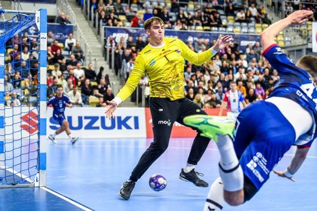 OPOLE 23.12.2024 PILKA RECZNA MEZCZYZN ORLEN SUPERLIGA SEZON 2024 25 --- MEN S HANDBALL TOP LEAGUE MATCH Gwardia Opole - Wybrzeze Gdansk NZ JAKUB ALAJ FOT. MIROSLAW SZOZDA 400MM.PL NEWSPIX.PL --- newspix.pl 
