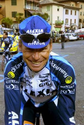 03-05-2001 Giro Del Trentino; Tappa 04 Malcesine - Arco; 2001, Alexia; Herve, Pascal; Malcesine; 