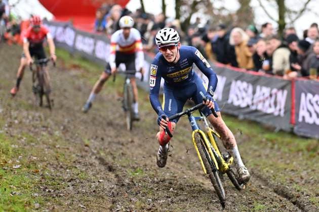 UCI Cyclocross World Cup Gavere 2024 GAVERE, BELGIUM - DECEMBER 26 : Van De Putte Victor (BEL) of Deschacht - Hens - Maes during the 7th leg of the UCI Cyclocross World Cup series 2024-2025 for Men Elite in Gavere, Belgium, 26 12 2024 Gavere Belgium  Copyright: xBcex