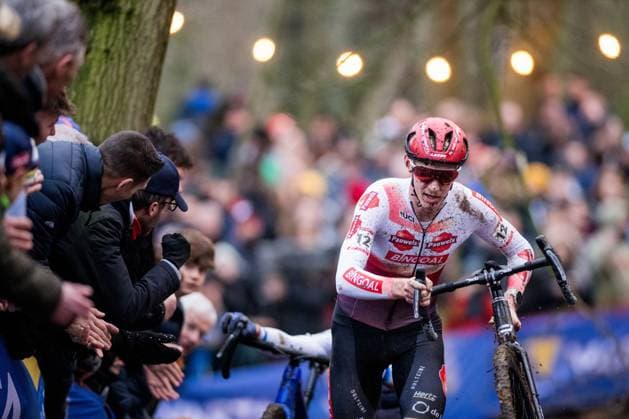 Belgian Michael Vanthourenhout pictured in action during the men s elite race of the World Cup cyclocross cycling event in Gavere on Thursday 26 December 2024, stage 7 (out of 12) of the UCI World Cup competition. JASPERxJACOBS  x109192642x