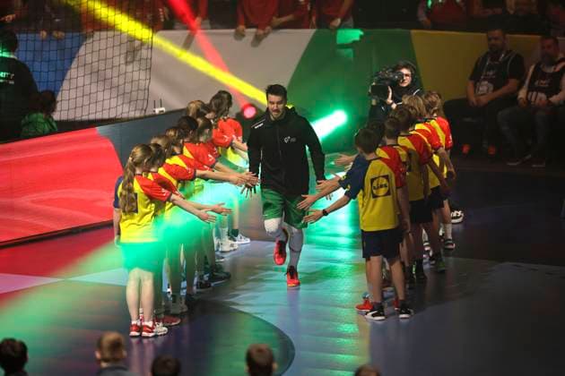 Photo welcoming the players with a lightshow for the run-in ceremony, here Miguel Martins Portugal European Handball Championship, main round in Hamburg , on Tue 23 01 2024 Netherlands Portugal 33 33