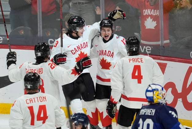 December 26, 2024, Ottawa, On, Canada: Canada forward Luca Pinelli celebrates his goal with teammates forward Berkly Catton (14) , forward Mathieu Cataford(28), defenceman Sam Dickinson (3) and defenceman Caden Price (4) during third period IIHF World Junior Hockey Championship tournament action against Finland on Thursday, Dec.26, 2024 in Ottawa. Luca Pinelli Berkly Catton Mathieu Cataford Caden Price Sam Dickinson2  - ZUMAc35_ 20241226_zaf_c35_097 Copyright: xAdrianxWyldx