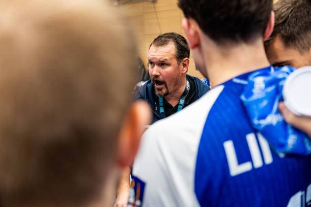 26 12 2024, GER, Handball, Men, Season 24 25, 1 Daikin Handball Bundesliga, 17 Matchday, ThSV Eisenach HSV Hamburg Misha Kaufmann ThSV Eisenach,Coach 99817 Eisenach Werner Assmann Halle Am Sportp Thueringen Germany