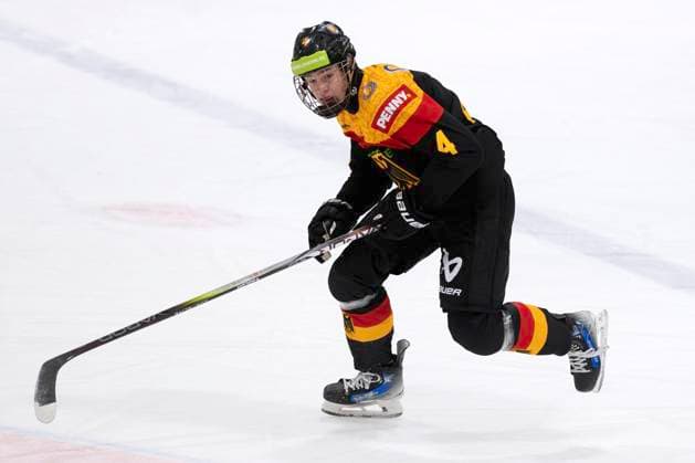 Krestan Tobias, GER, U18 Deutschland - Slowakei, Nationalmannschaft, Eishockey, 26.12.2024 *** Krestan Tobias, GER, U18 Germany Slovakia, National team, Ice field hockey, 26 12 2024 