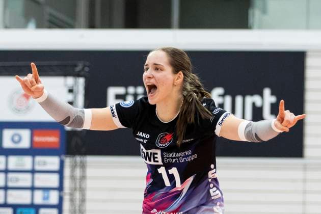 1 Volleyball Bundesliga Women Schwarz Weiss Erfurt vs VC Wiesbaden Erfurt 28 12 2024 Mia Anna Stauß 11 Schwarz Weiss Erfurt 1 Volleyball Bundesliga Women Schwarz Weiss Erfurt vs VC Wiesbaden Riethsporthalle Erfurt 28 12 2024 Copyright: xBEAUTIFULxSPORTS Duehringx