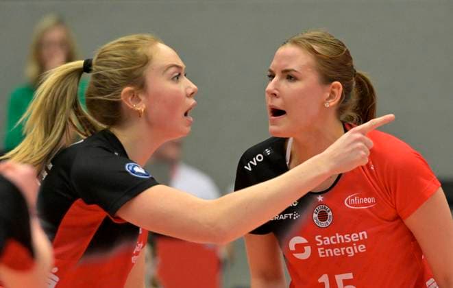29 12 2024, Dresdens Emma Clothier and Dresdens Nathalie Lemmens, Volleyball, 1 Bundesliga, Dresdner SC SSC Schwerin 0 3, c Dresden