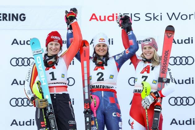Bilder des Jahres 2024, Sport 12 Dezember Sport Themen der Woche KW52 Sport Bilder des Tages ALPINE SKIING - FIS WC Semmering SEMMERING,AUSTRIA,29.DEC.24 - ALPINE SKIING - FIS World Cup, slalom, ladies. Image shows Lena Duerr (GER), Zrinka Ljutic (CRO) and Katharina Liensberger (AUT).  GEPAxpictures xHaraldxSteiner