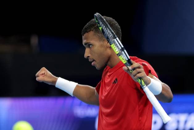 TENNIS UNITED CUP PERTH, FÃ lix Auger-Aliassime of Canada celebrates winning a set against Taylor Fritz of the USA during their group stage match of the 2025 United Cup at RAC Arena in Perth, Sunday, December 29, 2024. ( NO ARCHIVING, EDITORIAL USE ONLY, NO USE IN BOOKS WITHOUT CONSENT PERTH WESTERN AUSTRALIA AUSTRALIA WANGARA  Copyright: xRICHARDxWAINWRIGHTx 20241230125919253610