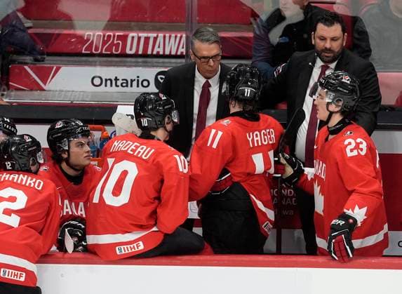 December 29, 2024, Ottawa, On, Canada: Canada head coach Dave Cameron speaks with players during a Germany timeout in third period IIHF World Junior Hockey Championship tournament action in Ottawa, Sunday, Dec. 29, 2024. Dave Cameron  - ZUMAc35_ 20241229_zaf_c35_098 Copyright: xAdrianxWyldx
