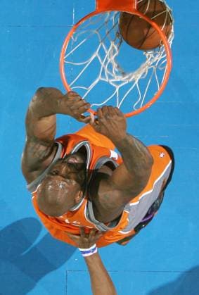 Suns vs. Magic Phoenix Suns center Shaquille O Neal dunks during game action against the Orlando Magic at Amway Arena in Orlando, Florida, Tuesday, March 3, 2009. The Magic defeated the Suns, 111-99. (Stephen M. Dowell Orlando Sentinel MCT) ORLANDO FL USA EDITORIAL USE ONLY Copyright: xx 1070214 StephenxM.xDowellx krtphotoslive346204