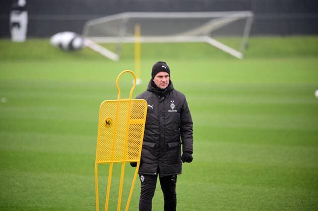 02 01 2025 Moenchengladbach Football, Men, Season 2024 2025, Training Borussia Moenchengladbach Gerardo Seoane Coach Gladbach DFL regulations prohibit any use of photographs as image sequences and or quasi video Borussia Park NRW Germany