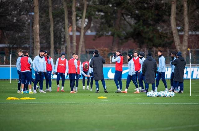 Soccer, Men, Season 2024 25, 2 Bundesliga, Hertha BSC, Training, Speech in the circle, 02 01 2025, Copyright: xSebastianxRäppold MatthiasxKochx