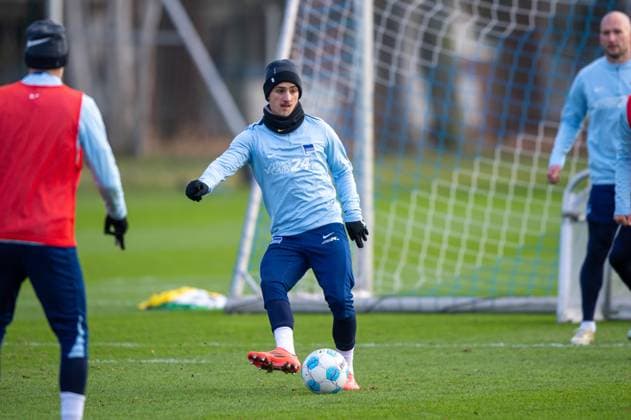 Soccer, Men, Season 2024 25, 2 Bundesliga, Hertha BSC, Training, Michal Karbownik Hertha BSC , 02 01 2025, Copyright: xSebastianxRäppold MatthiasxKochx
